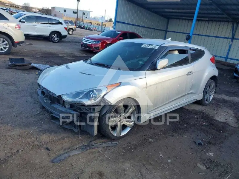 2013 Hyundai Veloster photo
