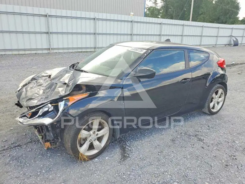 2013 Hyundai Veloster photo