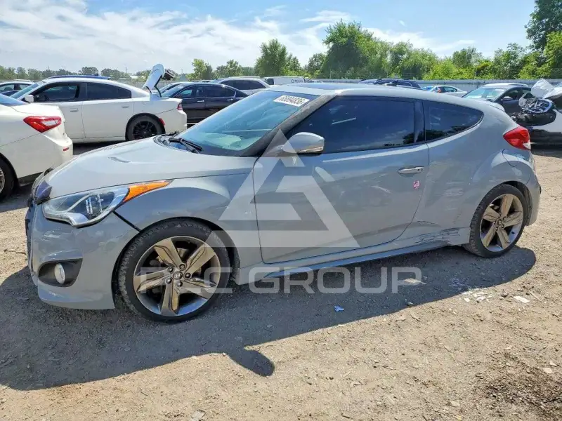 2013 Hyundai Veloster фото
