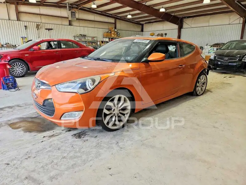 2013 Hyundai Veloster photo