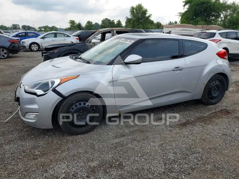 2013 Hyundai Veloster фото
