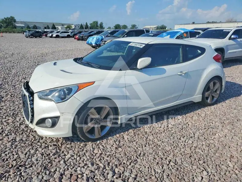 2013 Hyundai Veloster photo