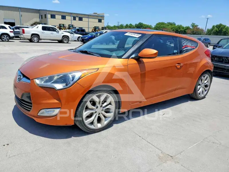 2013 Hyundai Veloster фото