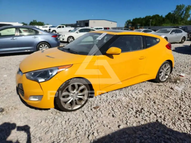 2013 Hyundai Veloster фото