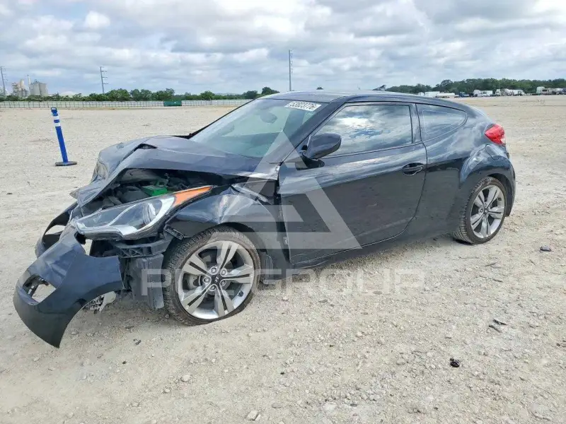 2013 Hyundai Veloster photo