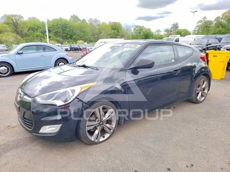2013 Hyundai Veloster фото