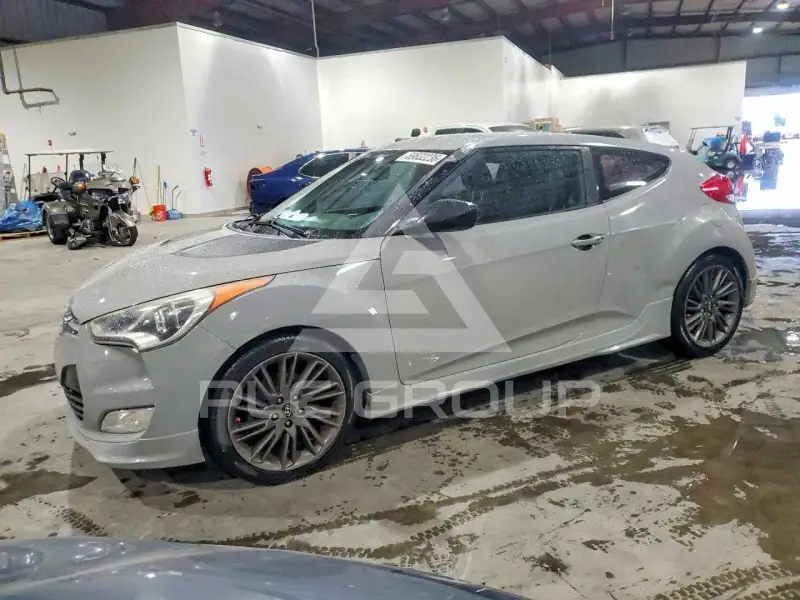 2013 Hyundai Veloster фото