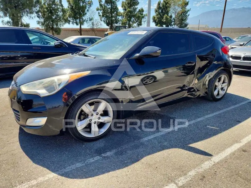 2013 Hyundai Veloster photo