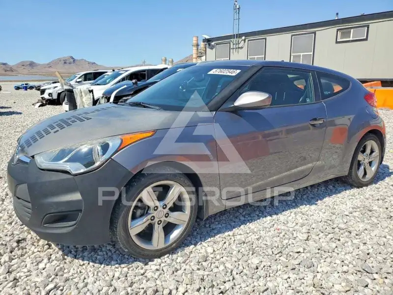 2013 Hyundai Veloster фото