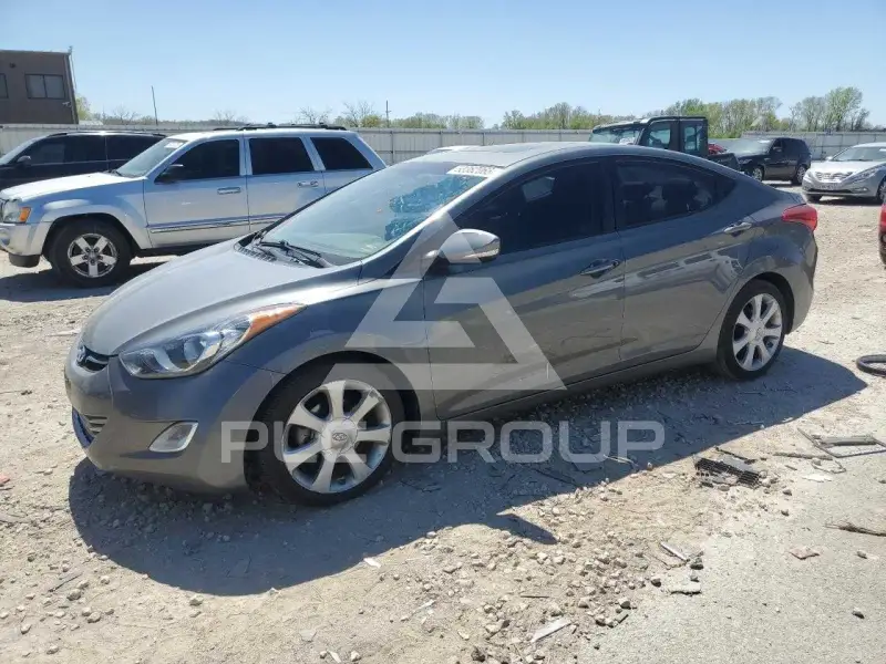 2013 Hyundai Elantra фото