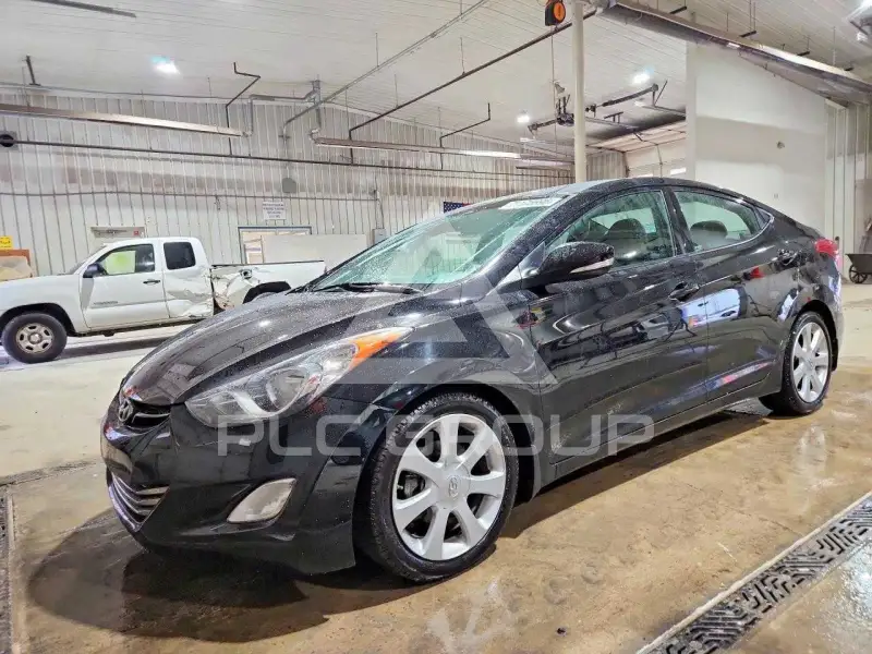 2013 Hyundai Elantra фото