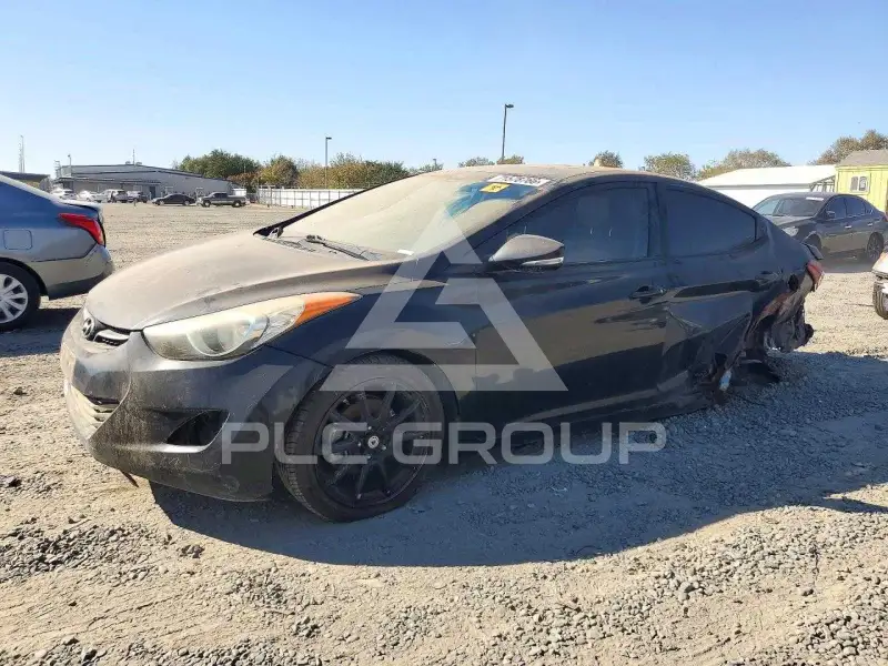 2013 Hyundai Elantra фото