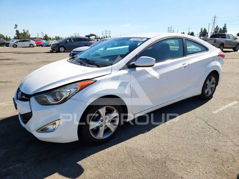 2013 Hyundai Elantra фото