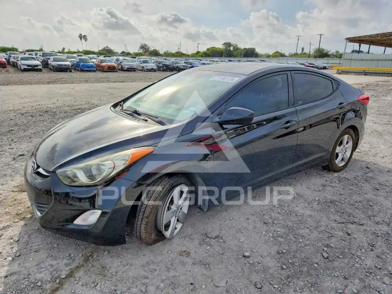 2013 Hyundai Elantra фото