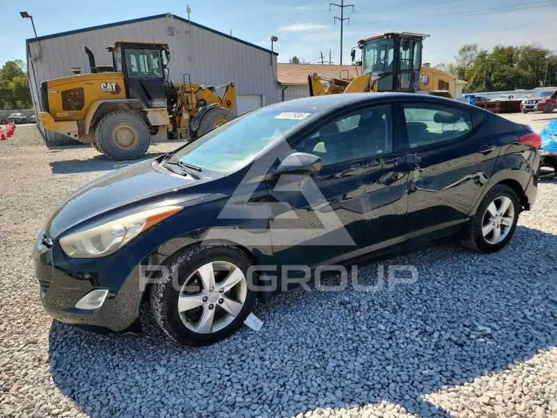 2013 Hyundai Elantra фото