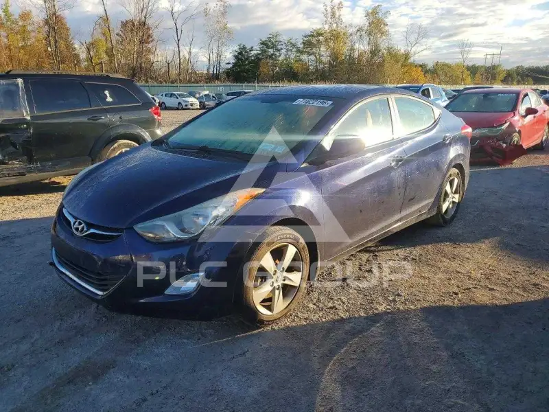 2013 Hyundai Elantra photo