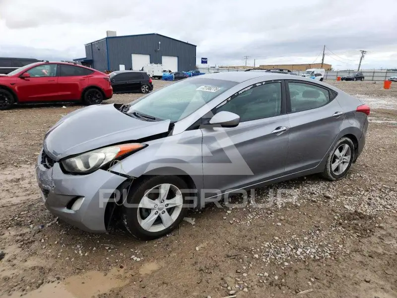 2013 Hyundai Elantra фото
