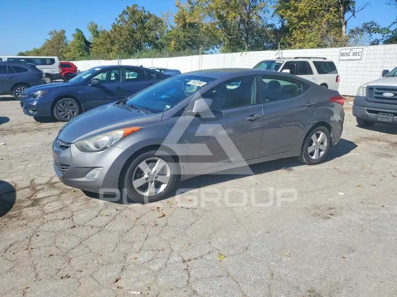 2013 Hyundai Elantra фото