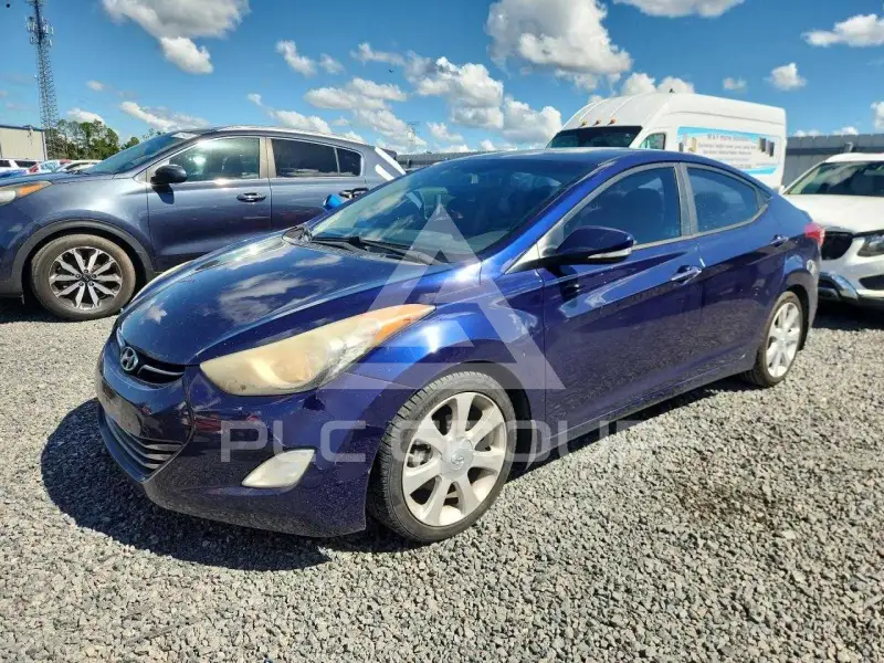 2013 Hyundai Elantra photo