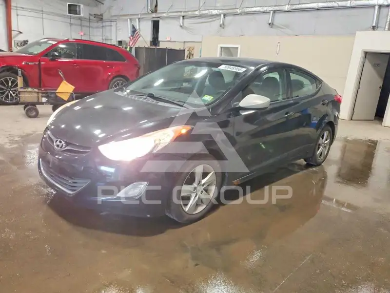 2013 Hyundai Elantra photo