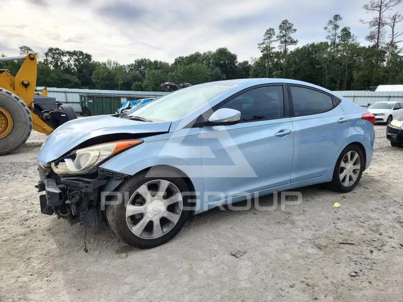 2013 Hyundai Elantra фото