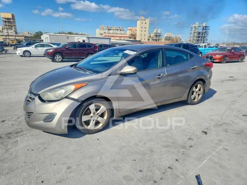 2013 Hyundai Elantra фото