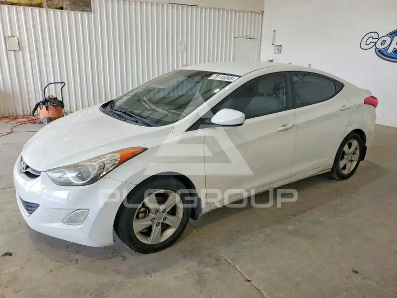 2013 Hyundai Elantra фото