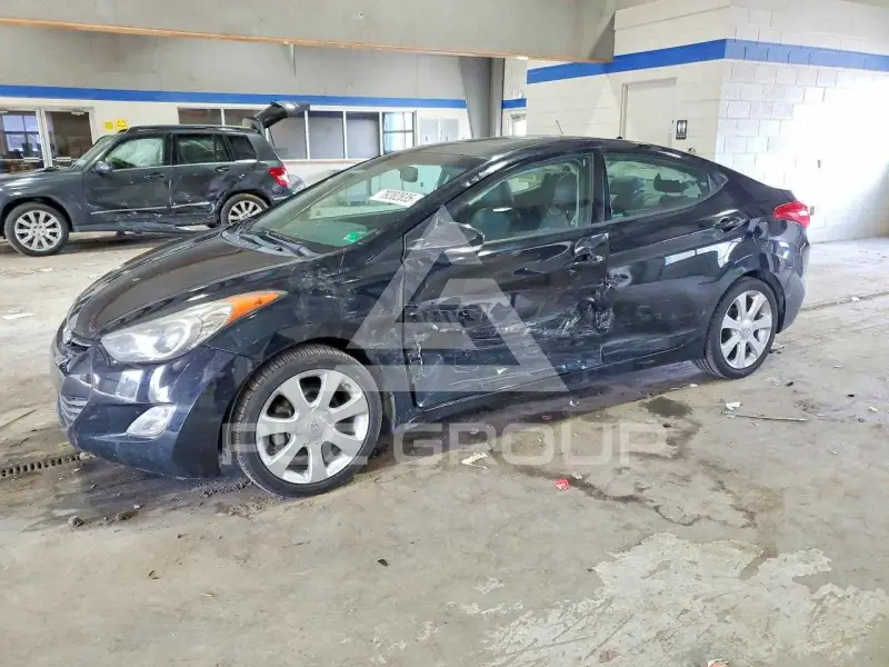 2013 Hyundai Elantra фото