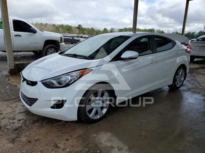 2013 Hyundai Elantra photo