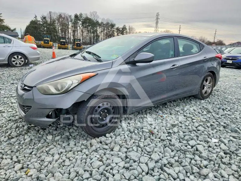 2013 Hyundai Elantra фото
