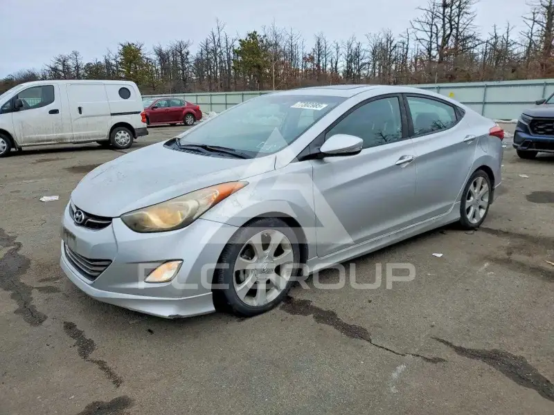 2013 Hyundai Elantra фото