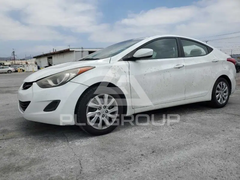 2013 Hyundai Elantra фото
