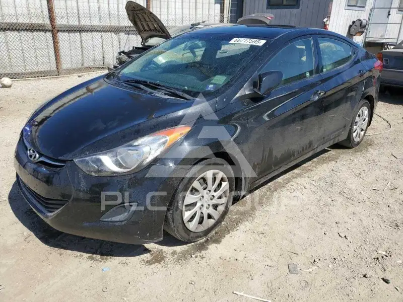 2013 Hyundai Elantra photo