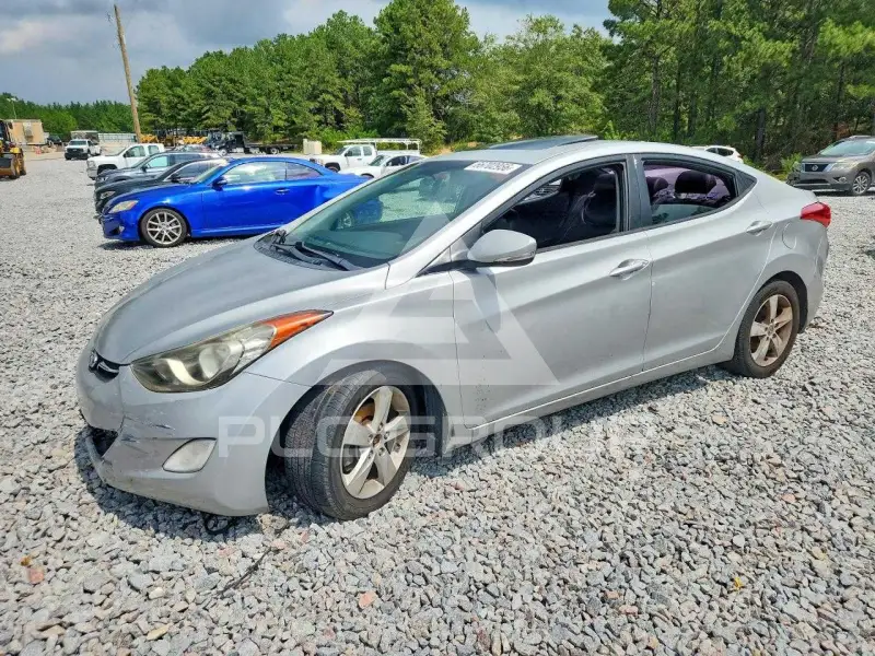 2013 Hyundai Elantra фото