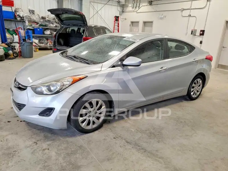 2013 Hyundai Elantra фото