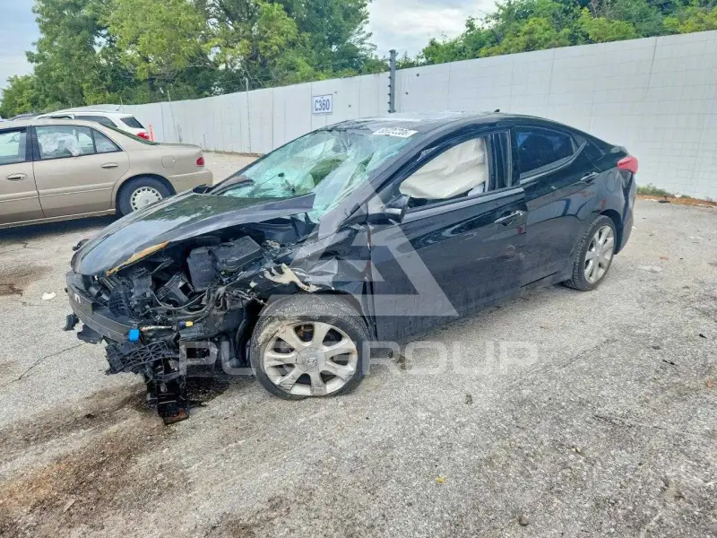 2013 Hyundai Elantra фото