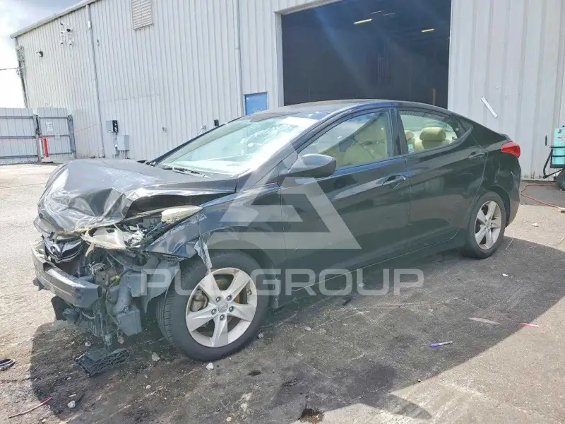 2013 Hyundai Elantra фото