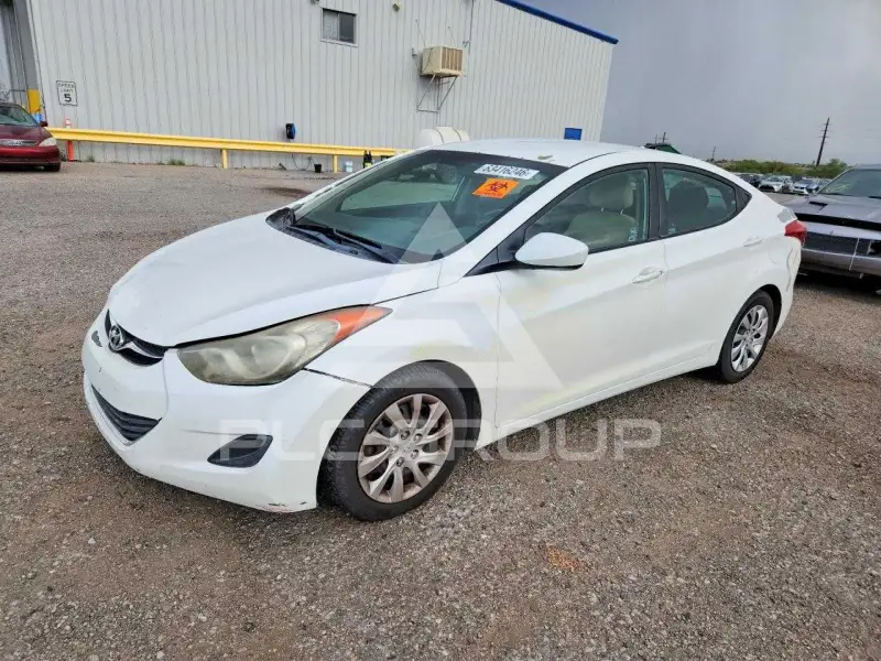 2013 Hyundai Elantra фото