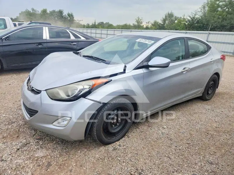 2013 Hyundai Elantra фото