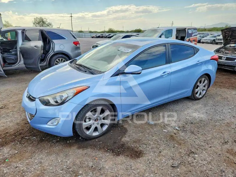 2013 Hyundai Elantra photo