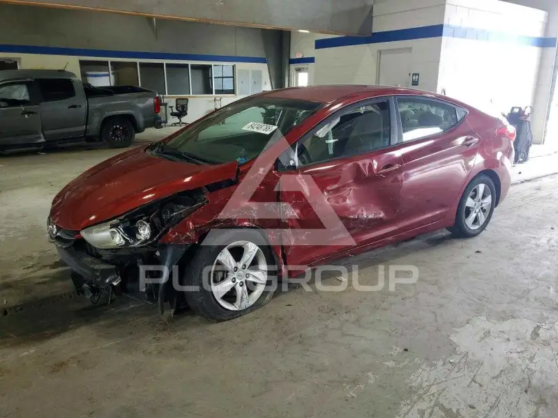 2013 Hyundai Elantra photo
