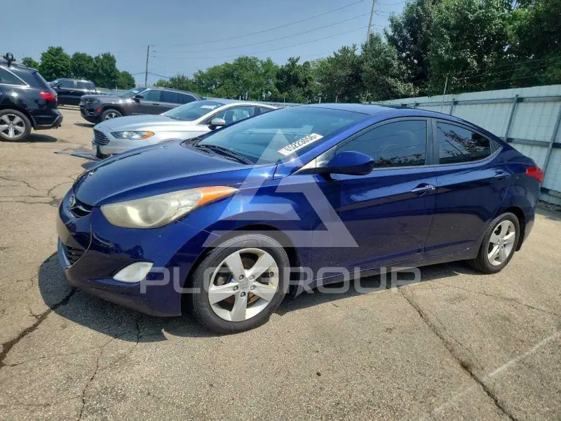 2013 Hyundai Elantra фото