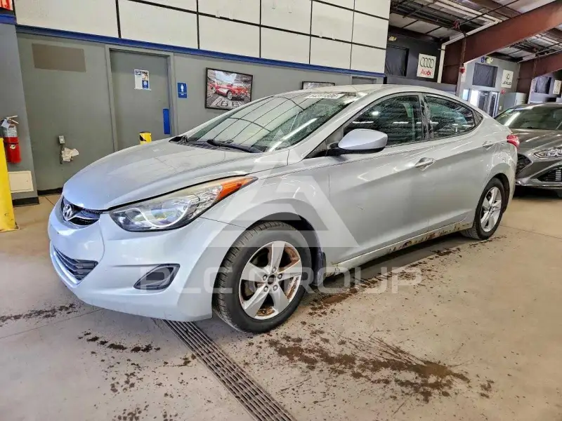 2013 Hyundai Elantra фото
