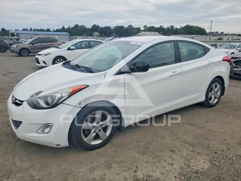 2013 Hyundai Elantra фото