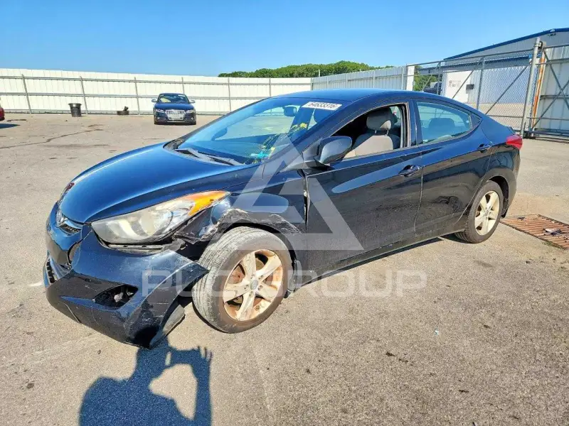 2013 Hyundai Elantra фото