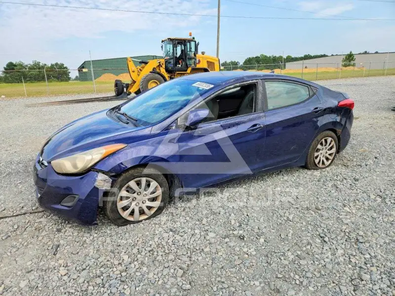 2013 Hyundai Elantra фото