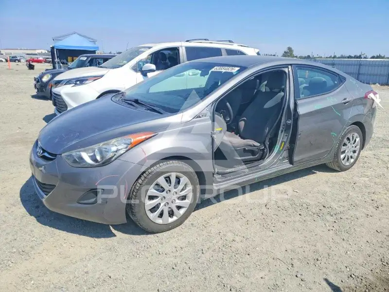 2013 Hyundai Elantra фото