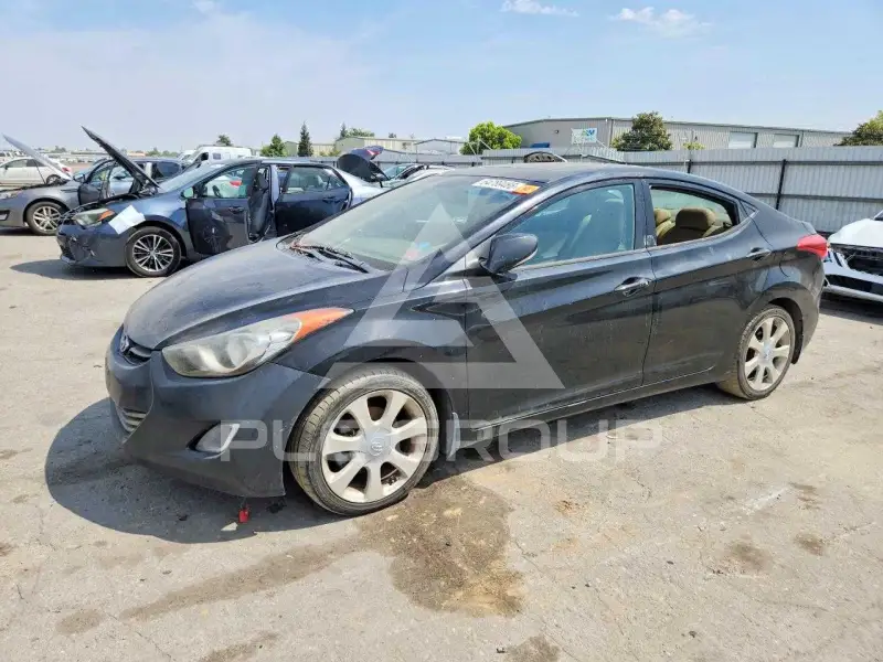 2013 Hyundai Elantra фото