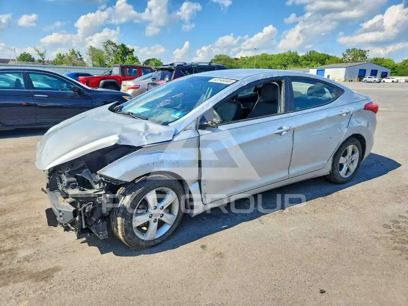 2013 Hyundai Elantra фото