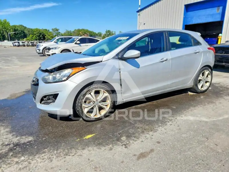 2013 Hyundai Elantra фото
